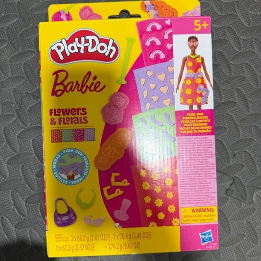 New Play-Doh Barbie Flowers & Florals Toy Set